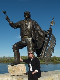 Wabasha & me at the National Eagle Center, photographed by Bonnie Mitsch